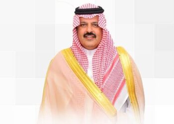 أمير منطقة حائل ونائبه يشهدان مباراة كرة القدم بين فريقي الجبلين والطائي ضمن مباريات دوري يلو