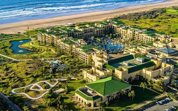 “أسفار” توقّع اتفاقيّة استثمارية مع هيئة تطوير المنطقة الشرقية لتنشيط السياحة في الخبر