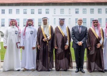 هيئة كفاءة الإنفاق تبحث تعزيز التعاون مع جهات حكومية في سنغافورة