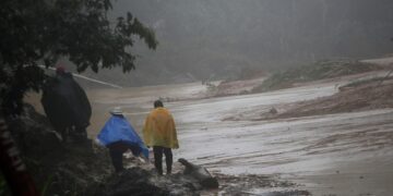 إعصار "أوفل"