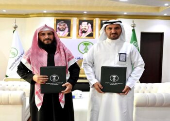 "بيئة الباحة" توقع اتفاقية إقامة نشاط سياحي بيئي في مركز ناوان