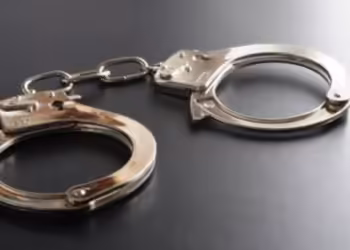 الإيقاع بـ"باكستاني" يروّج الشبو في جدة وضبط مخالف "إثيوبي" يهرّب القات في عسير