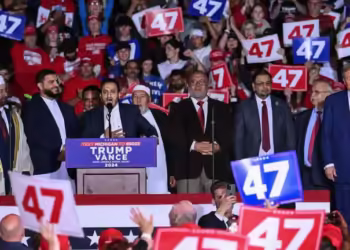 مسلمو أمريكا يصابون بخيبة أمل من اختيارات "ترامب" الوزارية المؤيدة لإسرائيل