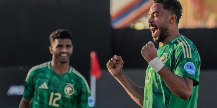 أخضر الشاطئية يتغلب على الصين في ختام بطولة كأس نيوم الدولية