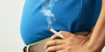 دراسة: التدخين يساعد على زيادة دهون البطن الحشوية