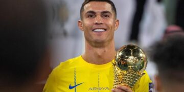 صحيفة فرنسية تشيد بـ”رونالدو” بعد تألقه في مباراة العين