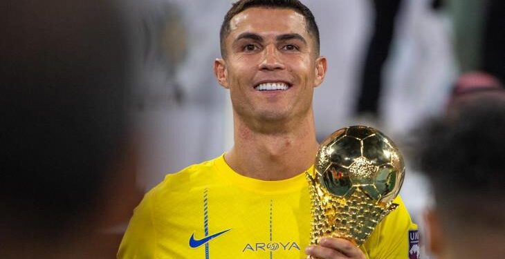 صحيفة فرنسية تشيد بـ”رونالدو” بعد تألقه في مباراة العين