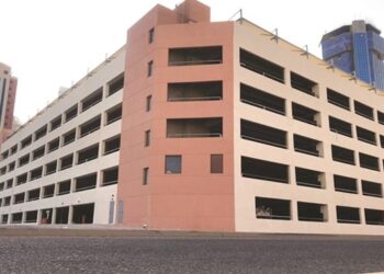 يسع 400 مركبة.. إنشاء أول مبنى متعدد الطوابق لمواقف السيارات بالمدينة المنورة