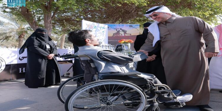 محافظ الأحساء يرعى سباق الأبطال الأول لذوي الإعاقة