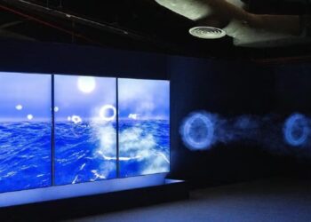 "نور الرياض".. لوحات فنية مُلهمة تجمع بين الإبداع والتكنولوجيا