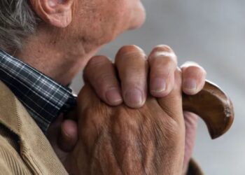 4 علامات خفية لمرض الزهايمر قبل التشخيص