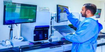 "التخصصي" يتوّج بجائزة التميز الطبي من مؤسسة حمدان بن راشد آل مكتوم