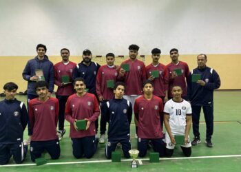 طائرة ناشئين العدالة إلى تصفيات الممتاز