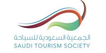 رئيس الجمعية السعودية للسياحة: السياحة تسهم بنسبة 5% من الناتج المحلي الإجمالي.. ويعمل بالقطاع أكثر من 959 ألف شخص