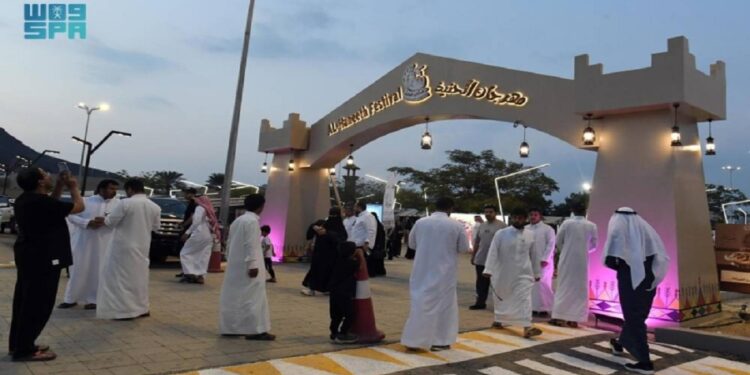 "مهرجان الحنيذ بمحايل عسير يستقطب الزوار والسياح بفعاليات مميزة"