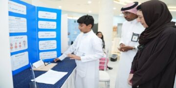 "تعليم جدة يكرم الفائزين في مسابقة 'تجربتي المبدعة' لطلاب المرحلة الابتدائية بالمدارس الحكومية"