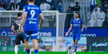 الهلال يكسب الرائد بثلاثة أهداف لهدفين في الجولة الـ 13 لدوري المحترفين السعودي