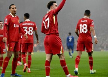 الدوري الإنجليزي : ليفربول يواصل الصدارة بفوزه على ليستر سيتي ( 3 ـ 1)