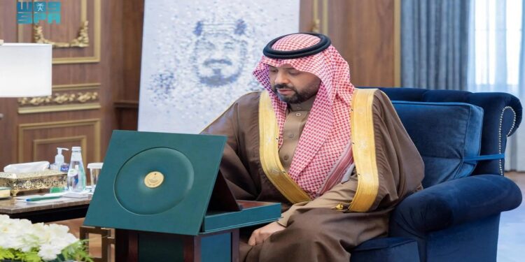 أمير الحدود الشمالية يُدشِّن المسمى الجديد للغرفة التجارية بالمنطقة