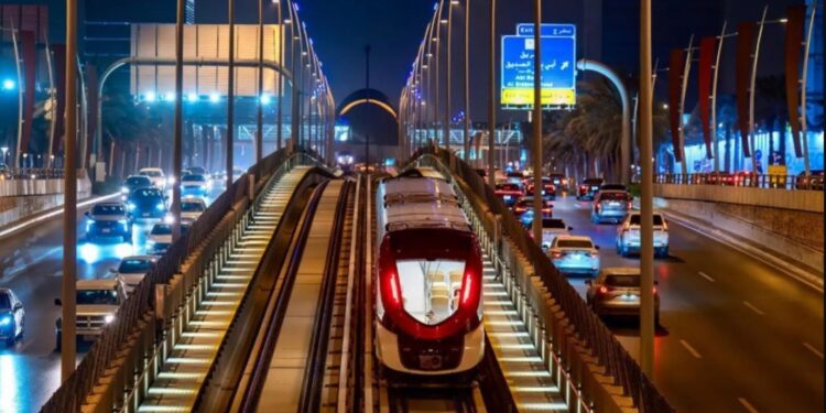 قطار الرياض يستقبل ركابه على المسارين الأحمر والأخضر غدًا الأحد