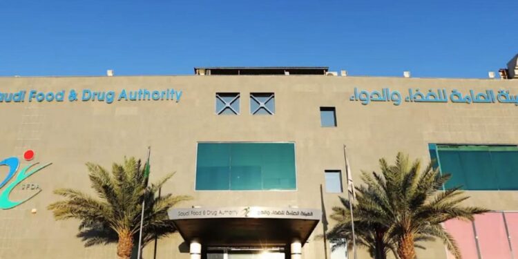 الغذاء والدواء” تنفي صحة الشائعات حول مادة E407 في الحليب المبخر