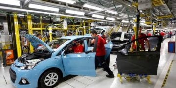 كيا أميركا تستدعي 23 ألف سيارة "إي في 9" بسبب خلل محتمل