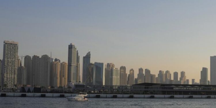 12.8 مليار درهم مبيعات عقارات دبي في أسبوع