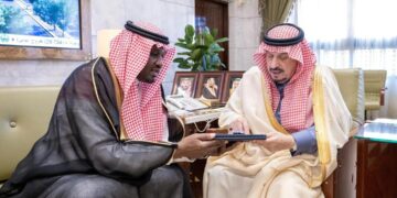 أمير منطقة الرياض يطلع على جهود وأعمال الجمعية السعودية لحكام كرة القدم