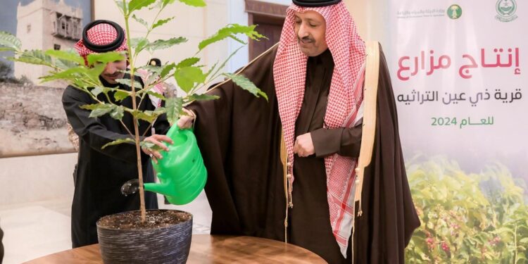 أمير الباحة يدشن مبادرتين للتمكين الاقتصادي للمرأة الريفية وصغار المزارعين