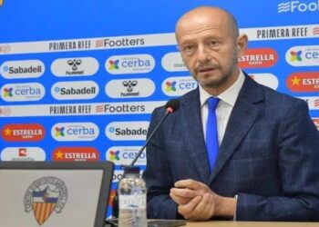 كالزادا: الحمض النووي في الهلال سبب الشغف الجماهيري الأزرق