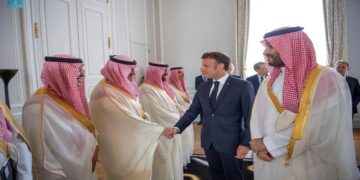 على هامش زيارة ماكرون الرياض الاثنين... كيف تبدو خريطة الاستثمارات السعودية - الفرنسية؟