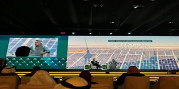 الناصر : «أرامكو» تبحث التعاون مع الشركات الناشئة في التحول الطاقي