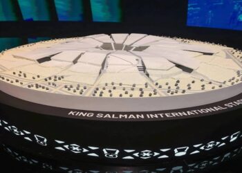 يزيد الرشيد يؤكد أن ملاعب السعودية الجديدة ستلبي احتياجات المشجعين