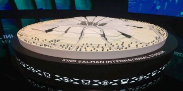 يزيد الرشيد يؤكد أن ملاعب السعودية الجديدة ستلبي احتياجات المشجعين