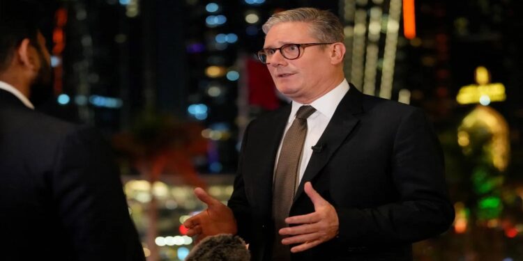 "ستارمر: تعزيز التجارة مع السعودية سينعكس إيجابيًا على شمال إنجلترا"