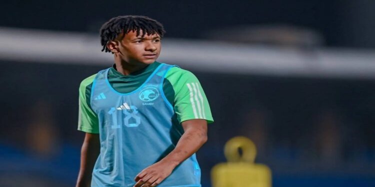 "رينارد يضم هوساوي لقائمة السعودية قبل «خليجي 26»"