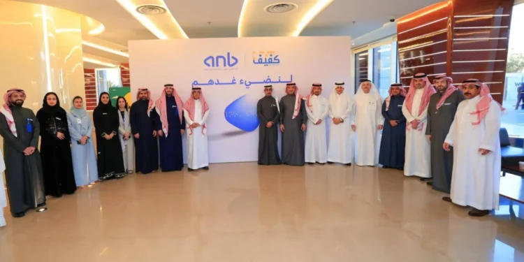 «البنك العربي» يدشّن أول مركز اتصال من نوعه لتدريب وتأهيل ذوي الإعاقة البصرية