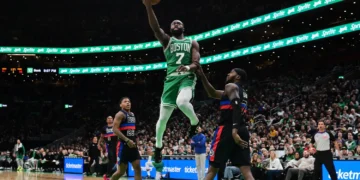 «إن بي إيه»: سلتيكس المنقوص يهزم بيستونز بسهولة
