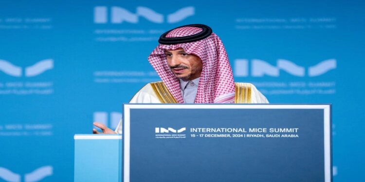 السعودية تطلق مشروعات جديدة لتعزيز السياحة وجذب المؤتمرات العالمية