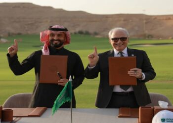 "الدرعية" توقع شراكة مع "غولف السعودية" لتشغيل ملعب وادي صفار