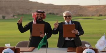 "الدرعية" توقع شراكة مع "غولف السعودية" لتشغيل ملعب وادي صفار