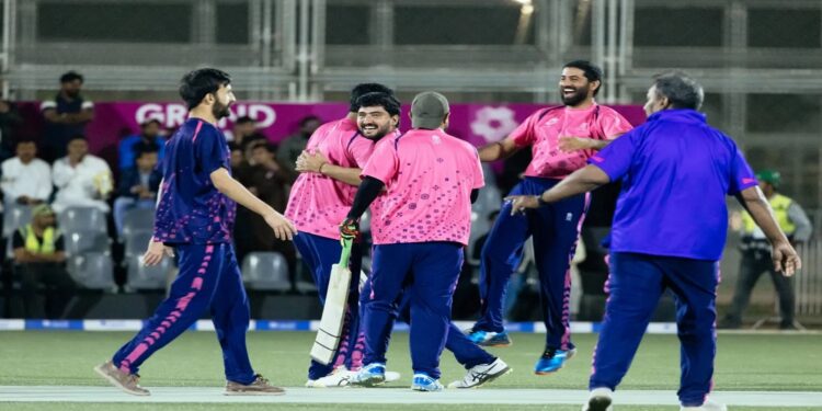 تبوك تايغرز يتوج ببطولة دوري نيوم للكريكيت