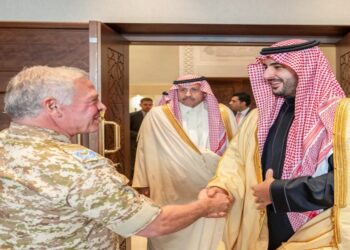 وزير الدفاع السعودي وملك الأردن يتباحثان تعزيز التعاون الأمني في المنطقة