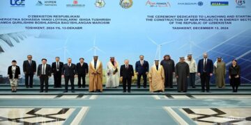 "أكوا باور" السعودية تطلق 3 مشروعات للطاقة المتجددة في أوزبكستان