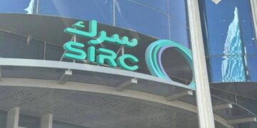 الصندوق السيادي السعودي يعزز استثماراته باستحواذ «سرك» على 35% من «ورق»