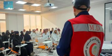 "هيئة الهلال الأحمر السعودي بالمدينة المنورة تطلق برنامج 'المسعف المدرسي'"