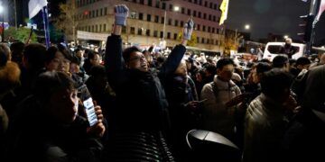 السفارة السعودية في كوريا الجنوبية توصي رعاياها بالحيطة والحذر وتجنب التجمعات