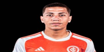 القادسية يقترب من التعاقد مع الموهبة البرازيلية كارفاليو