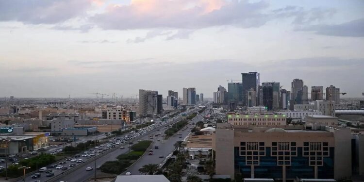 إيرادات تشغيلية للأعمال في السعودية تتجاوز 1.4 تريليون دولار في 2023