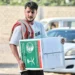 مركز الملك سلمان للإغاثة يوزّع 641 سلة غذائية في عدة مديريات بمحافظتي عدن ولحج